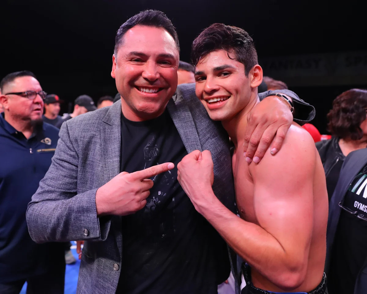 Featured image for Ryan Garcia and Oscar De La Hoya's Twitter feud escalates.
