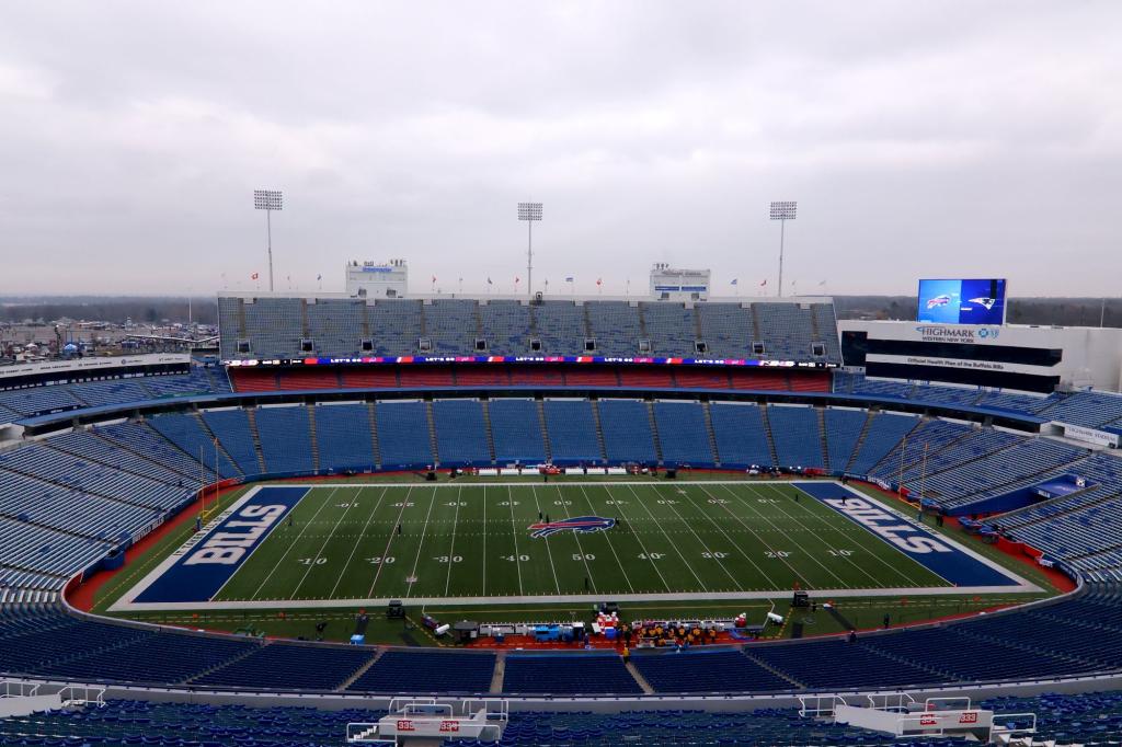 "Winter Storm Threatens Steelers-Bills Wild Card Game"