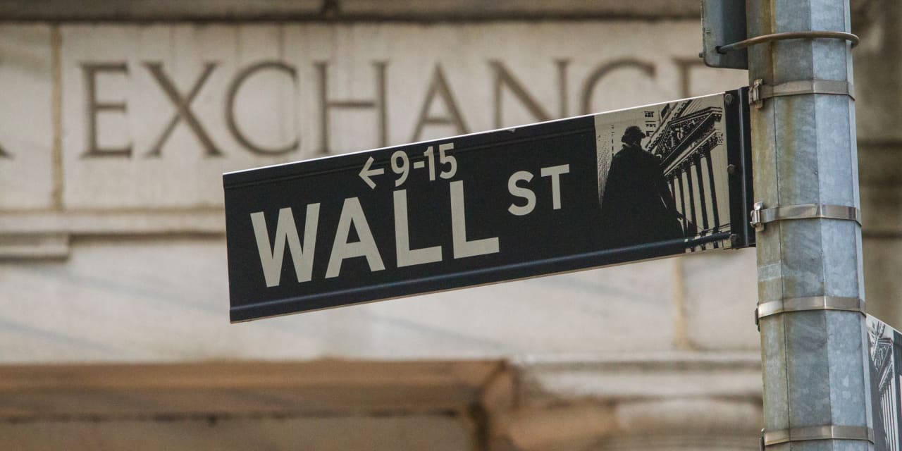 Featured image for Stock-market volatility spikes, but experts caution against buying signals