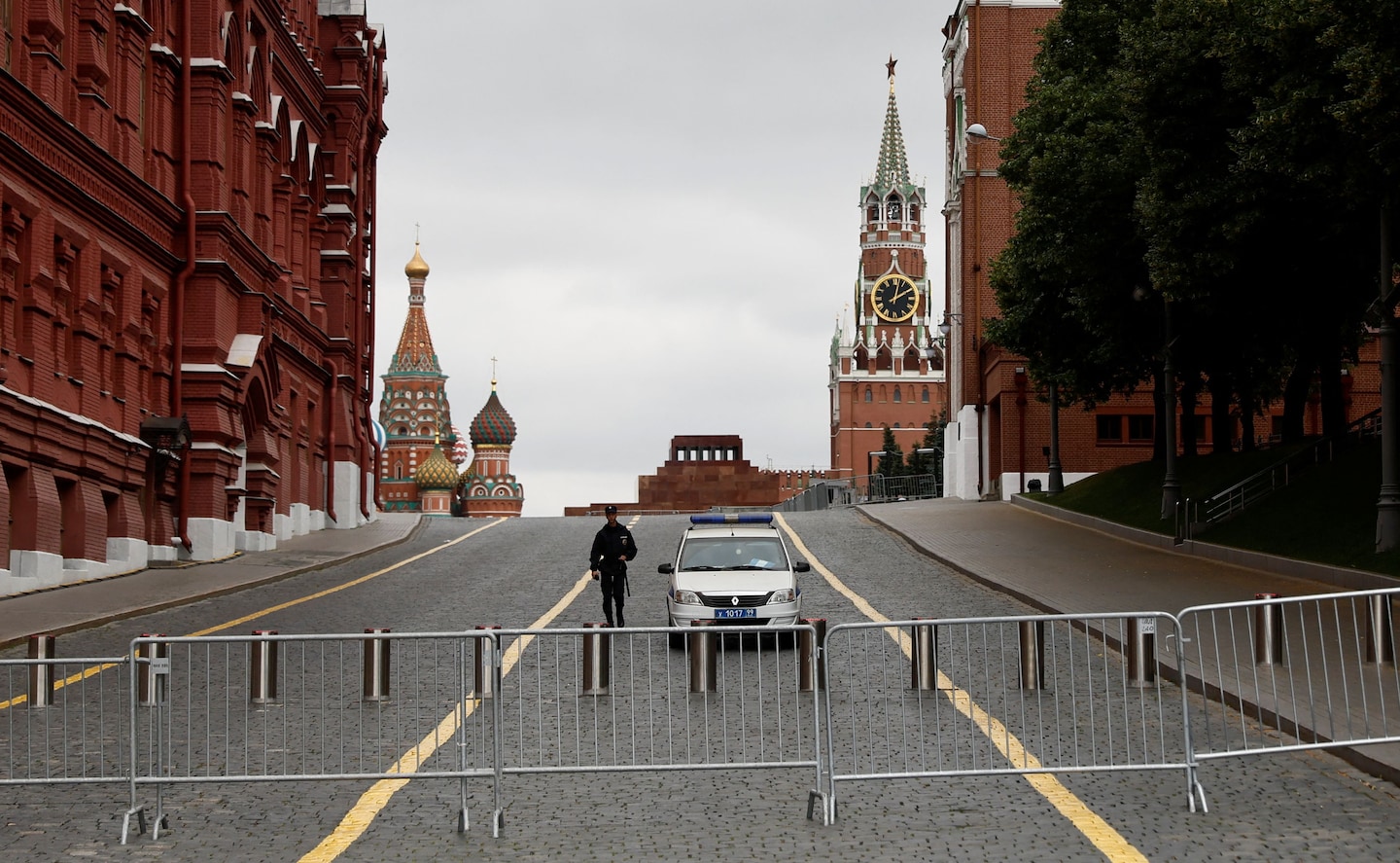 Global Powers on High Alert as Russian Rebellion Calms