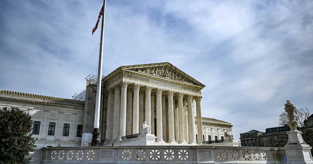 "Supreme Court's Landmark Hearing on Social Media Free Speech Challenges"