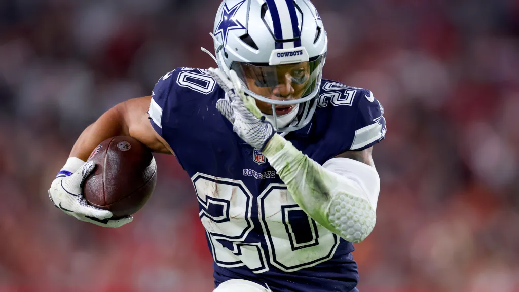 "Dak Prescott and the Cowboys' Loaded Offense: A Recipe for Success"