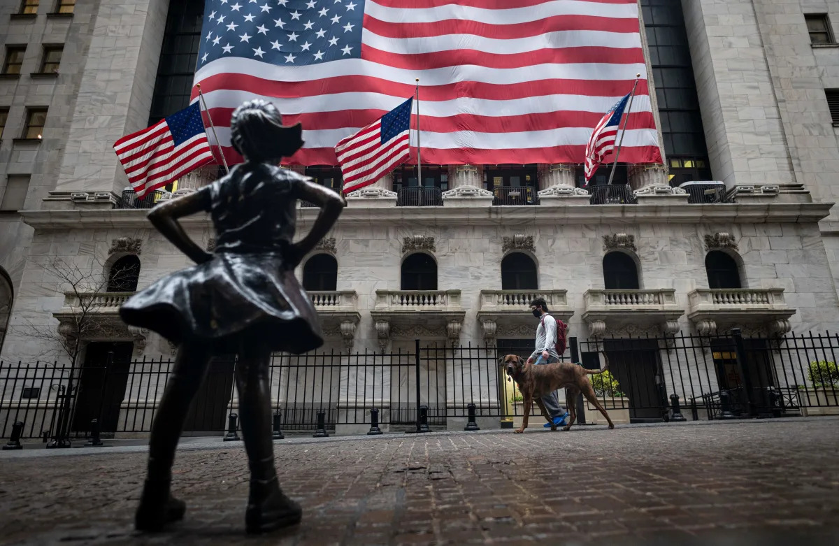 "US Labor Market Remains Strong with 8.8 Million Job Openings in February"
