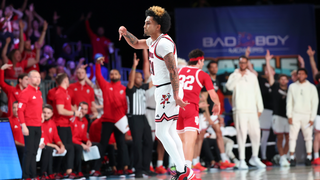 Featured image for Louisville Stuns Indiana with Dominant Victory at Battle 4 Atlantis