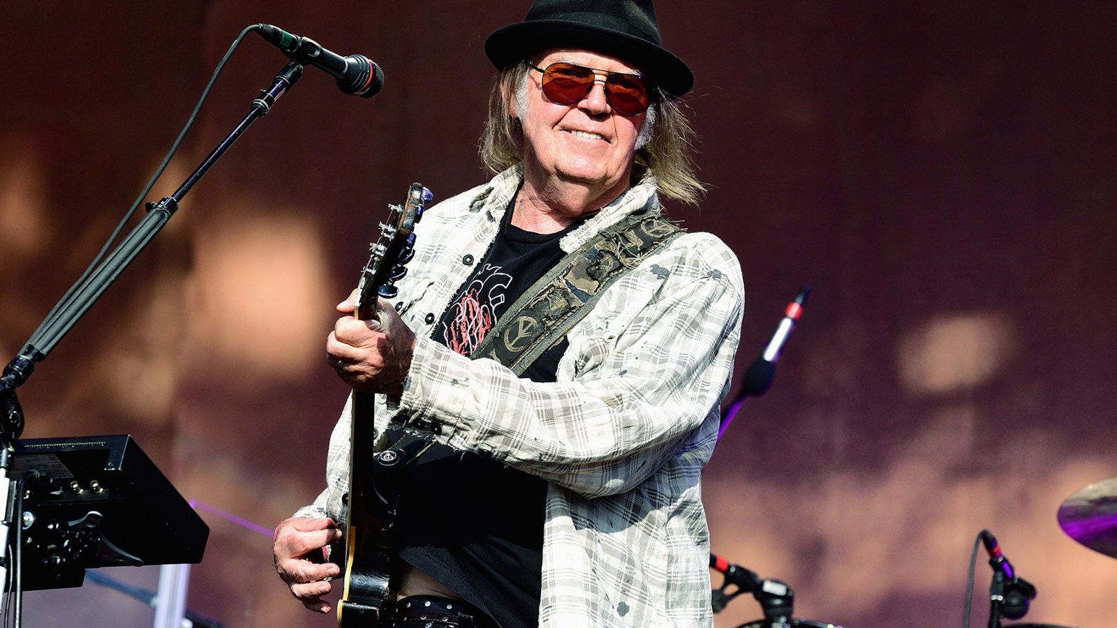 "Neil Young's Rarities Tour: Top Ten Deep Cuts to Expect"
