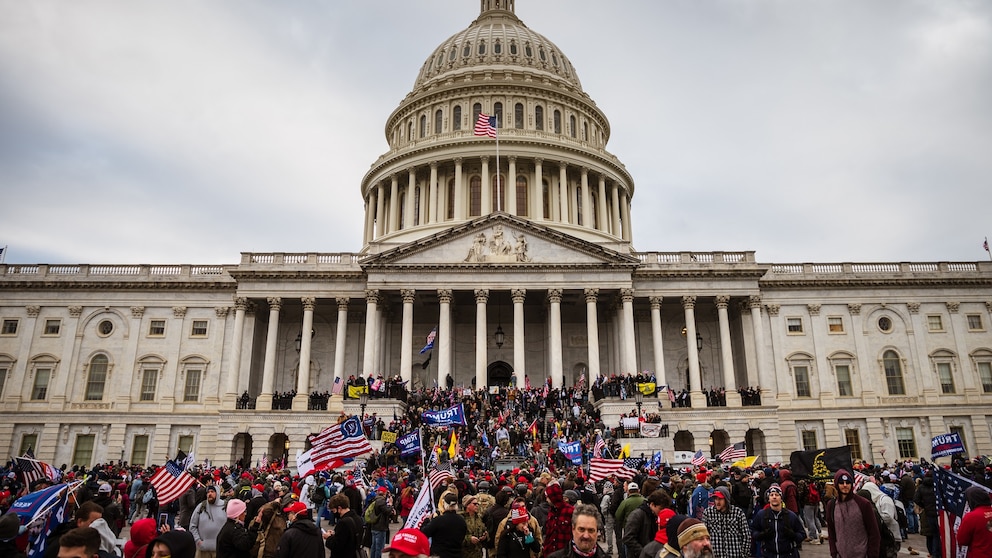 Featured image for House Speaker Backtracks on Blurring Jan. 6 Footage to Protect Rioters