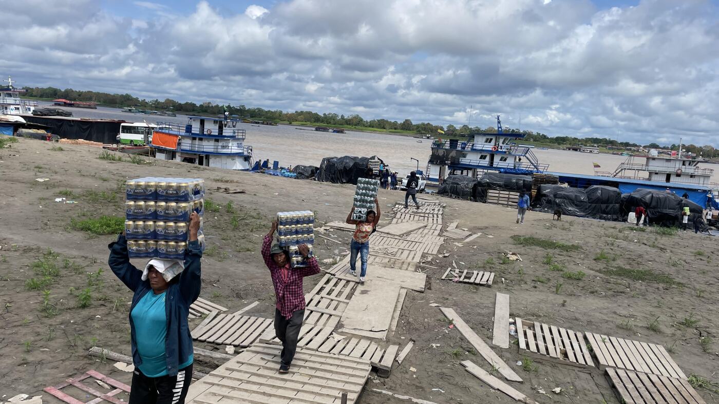 Featured image for Colombia's Amazon Port Struggles with Drought and Peru Tensions
