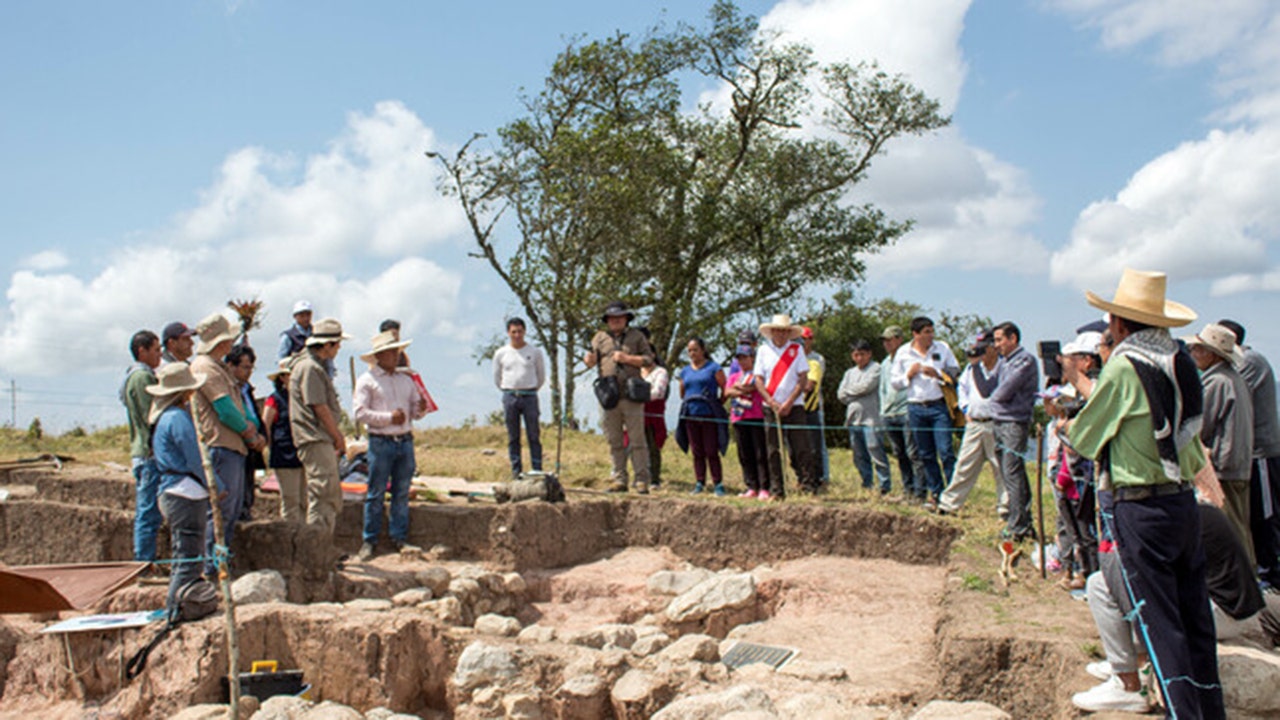 Featured image for "Discovery of Ancient Priest's Tomb Unveiled in Northern Peru"