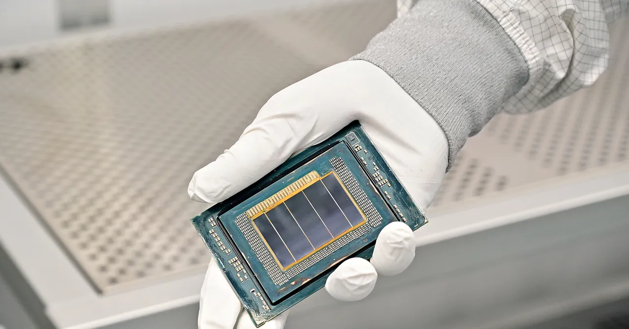 Featured image for Intel's Strategic Push to Regain Chip Market Leadership