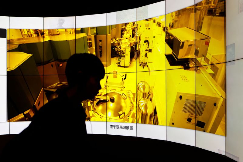 US Halts TSMC's AI Chip Shipments to China Amid Huawei Concerns