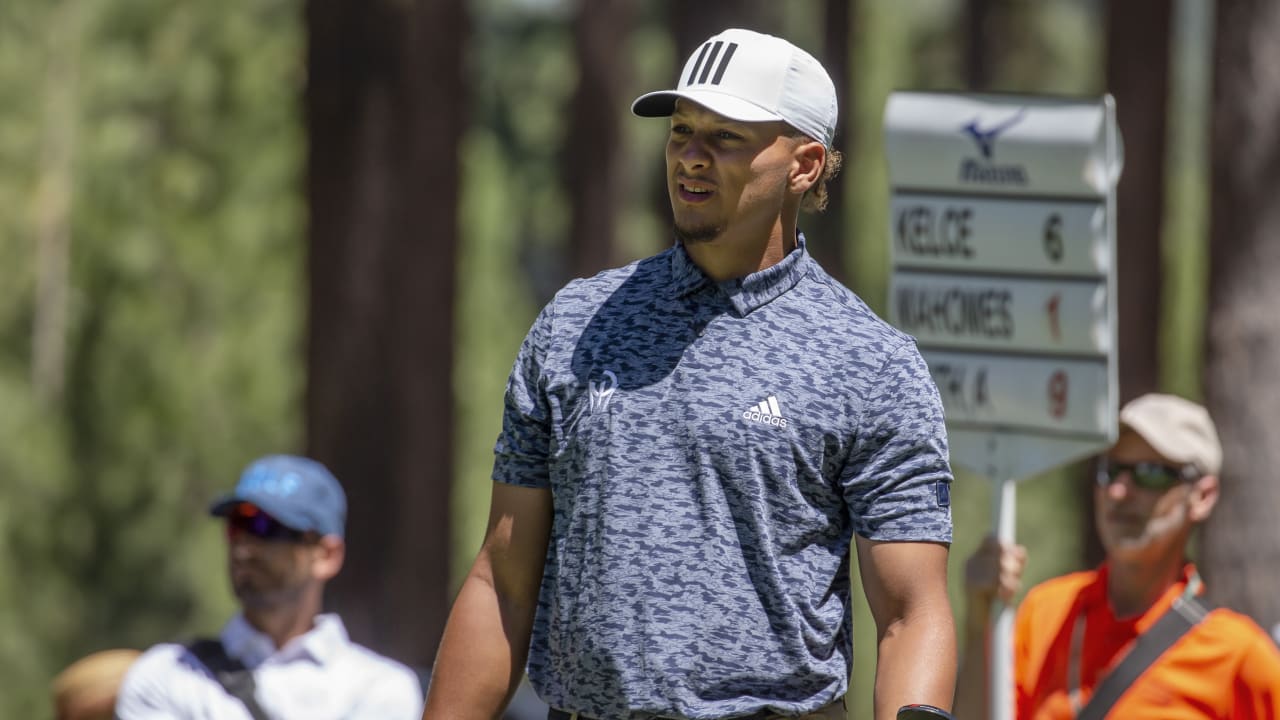 "The Match 2023: Mahomes, Kelce, Curry, and Thompson Tee Off in Epic Golf Showdown"