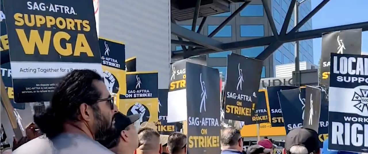 Featured image for "Hollywood Unions Rally at Universal Studios Entrance in Historic Strike"