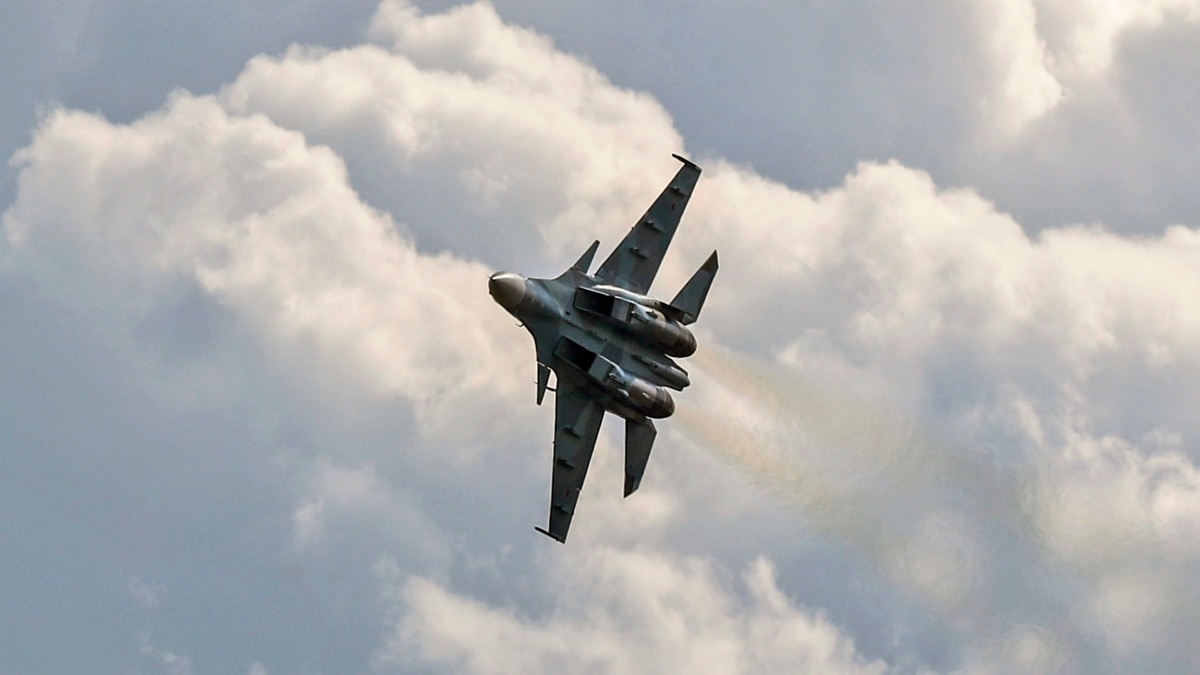 Tragic Crash Claims Lives of Two Russian Fighter Jet Pilots in Kaliningrad Training Mission