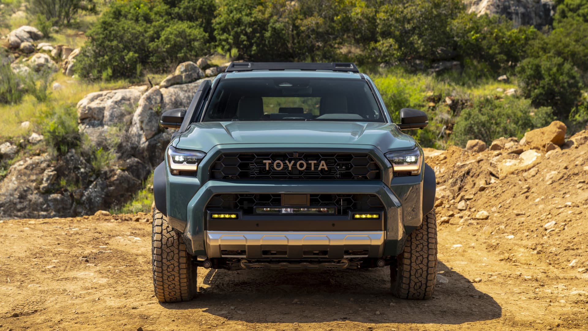 Featured image for "2025 Toyota 4Runner: Embracing the Future with a Hybrid Engine"