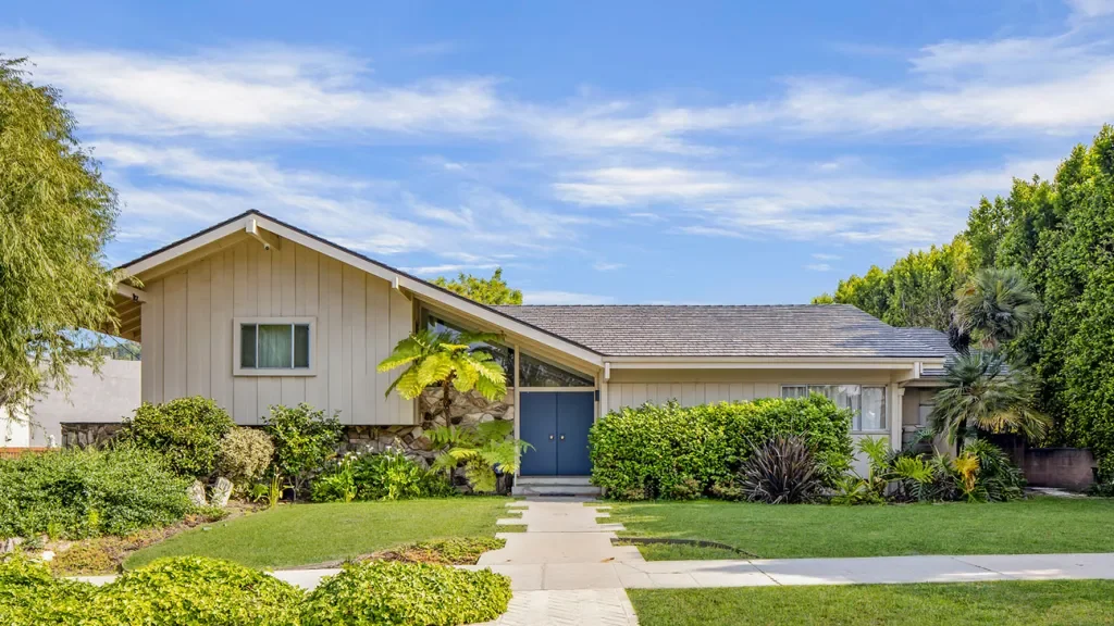 HGTV Lists Renovated 'Brady Bunch' House for $5.5M