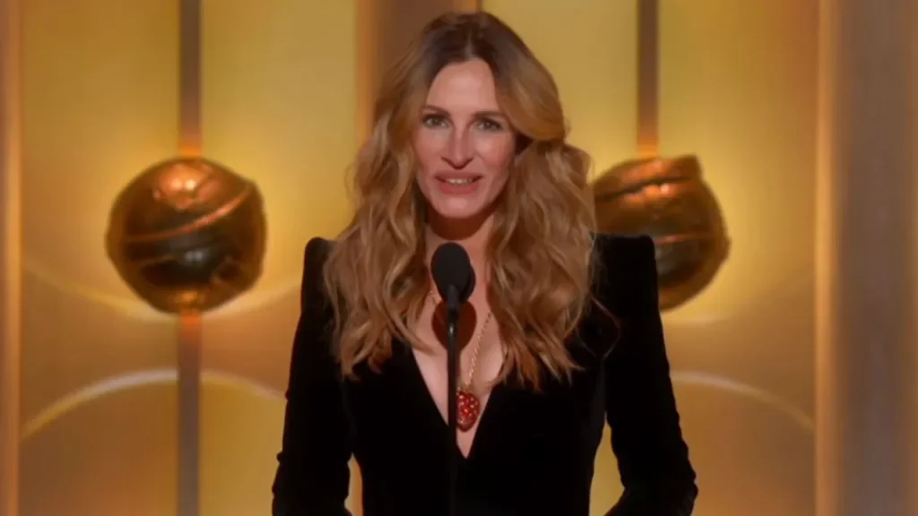 Julia Roberts Gets Ovation at Golden Globes, Joking She’ll Be ‘Impossible’ for a Week