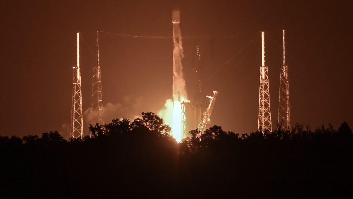 SpaceX's Starlink Launch Delayed Again, NASA's Psyche Mission Takes Priority