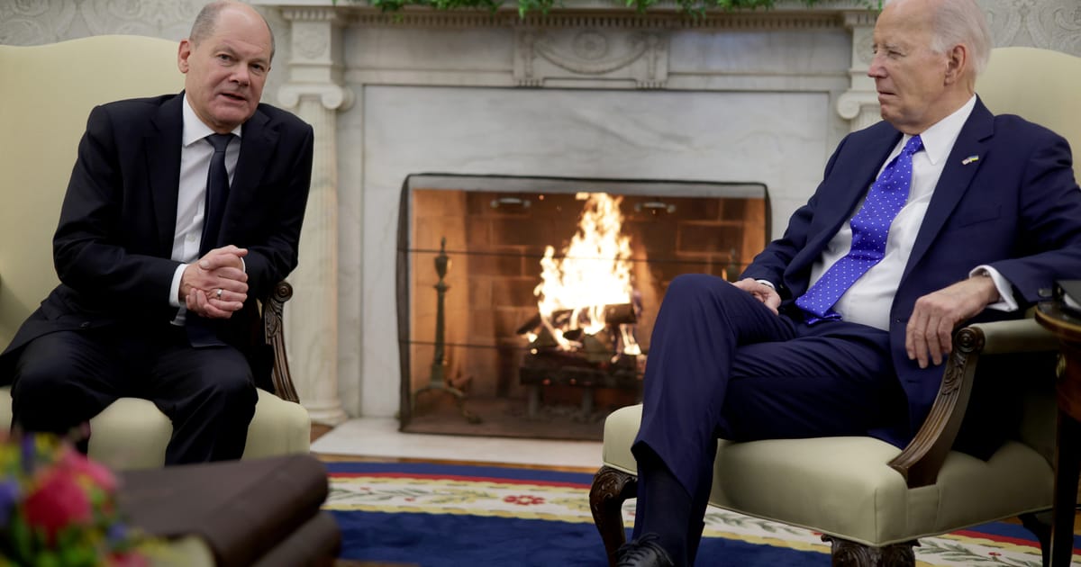 "Global Leaders Advocate for Vital US Aid to Ukraine Amid Border Tensions"