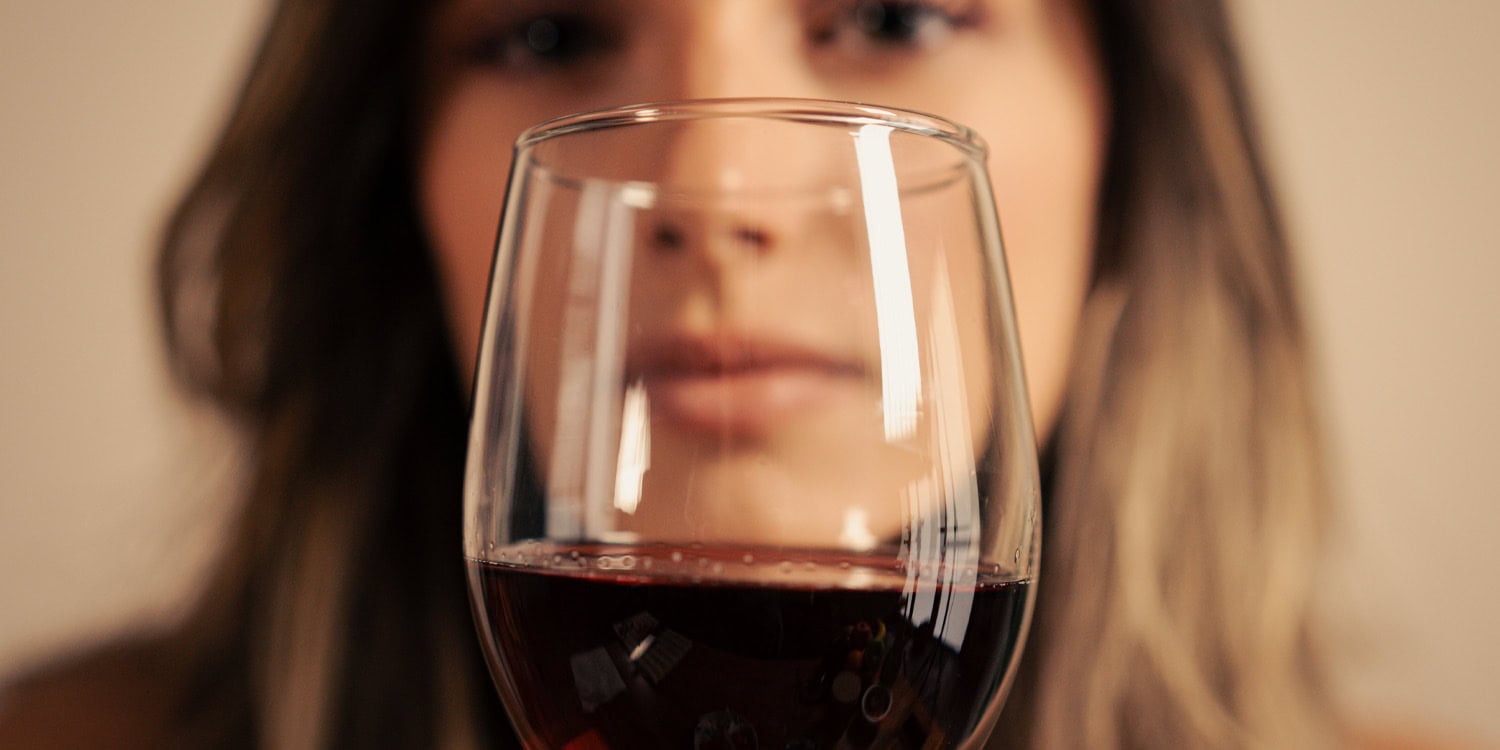 Featured image for Scientists Reveal How Alcohol Alters Bodily Sensations