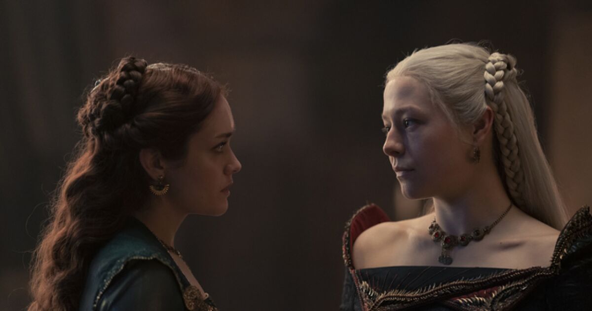 Featured image for 'House of the Dragon' Season 2 Continues Filming Despite Strikes, George R.R. Martin Confirms