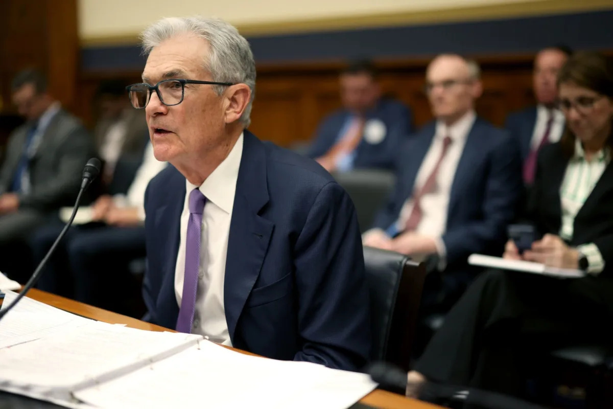 "Federal Reserve Considers Overhaul of Bank Capital Rules, Impacting Small Business Loans"