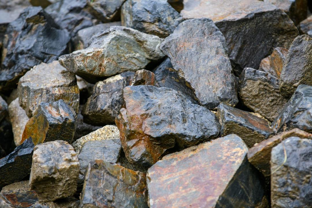 Featured image for Heavy Rains Trigger Deadly Quarry Collapse in Northeast India