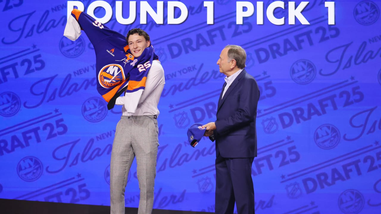 Featured image for Schaefer Chosen First by Islanders in 2025 NHL Draft