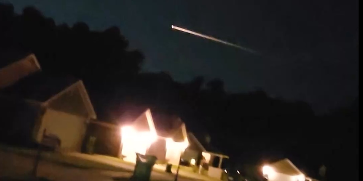 SpaceX Dragon's Reentry and Landing Captivates Gulf Coast Residents.