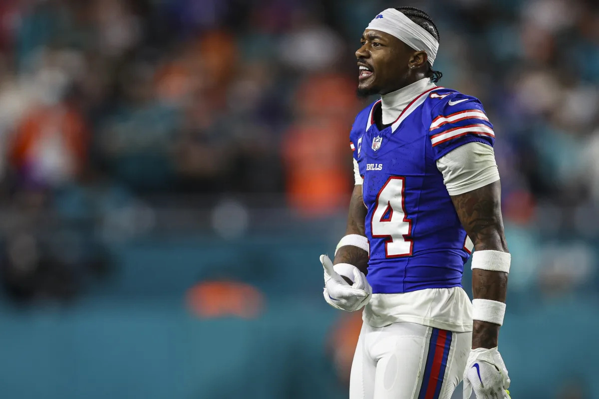 "Bills Trade Stefon Diggs to Texans for 2025 Second-Round Pick"