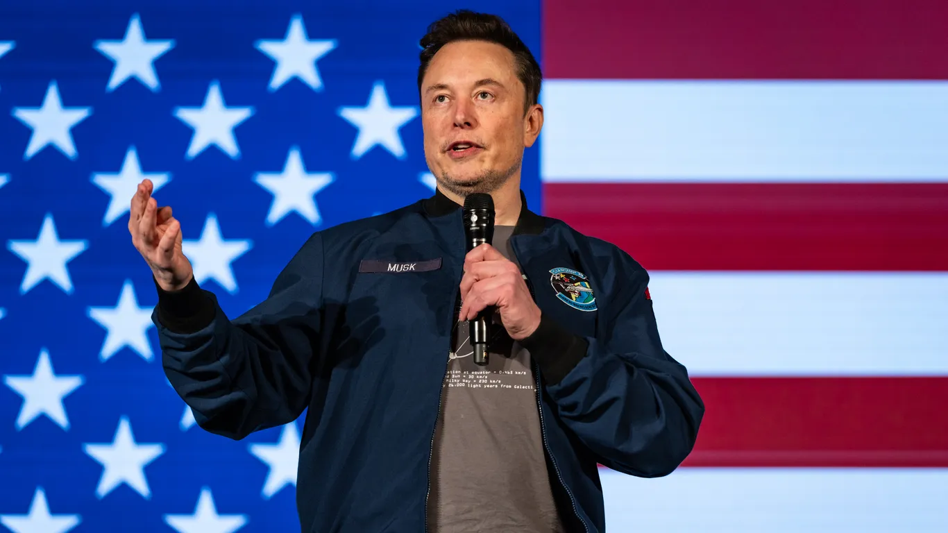 Musk and Ramaswamy Recruit Unpaid High-IQ Volunteers for DOGE Project