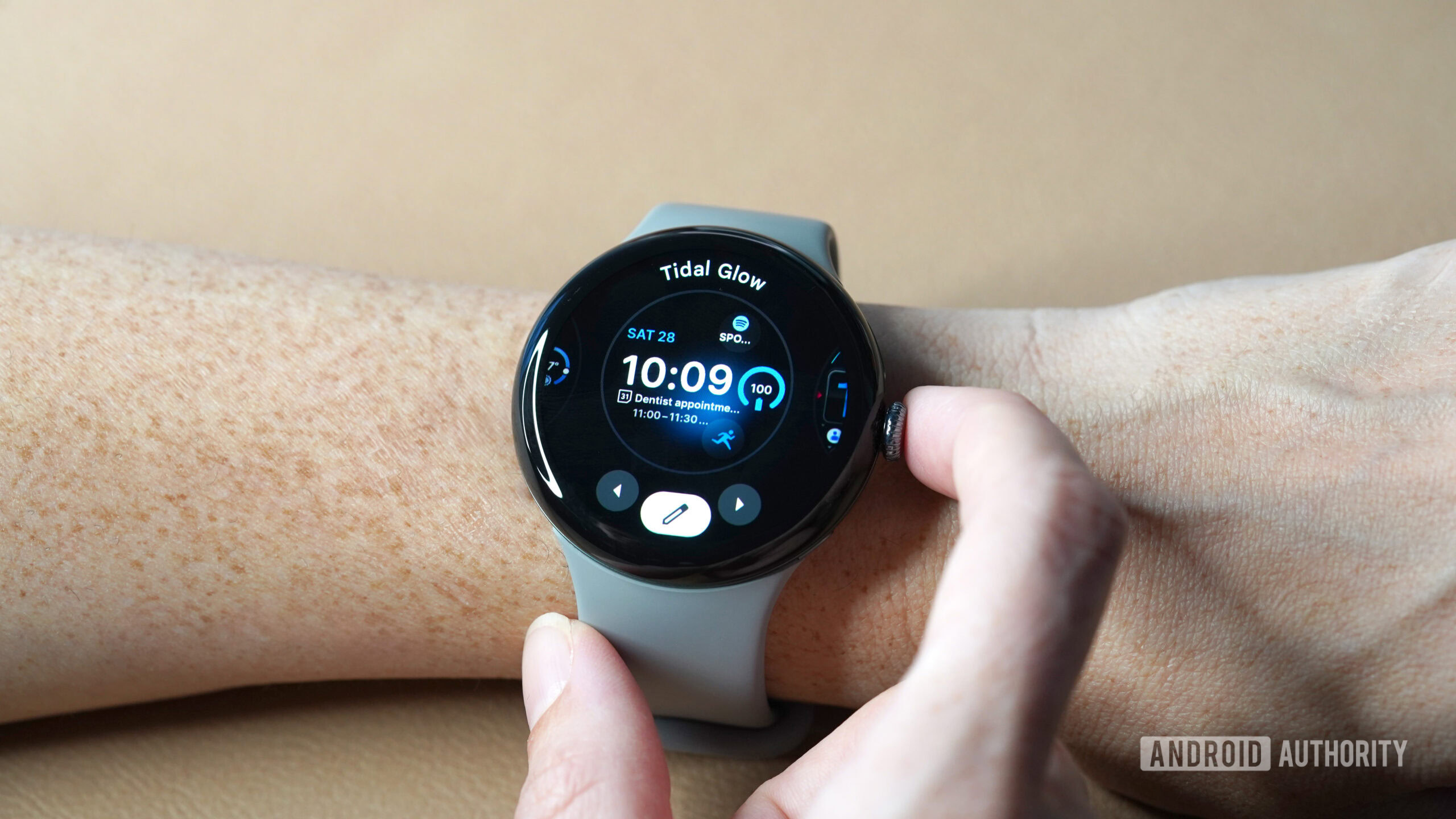 Featured image for Pixel Watch 3 Introduces New Bluetooth Tracking Feature for Android