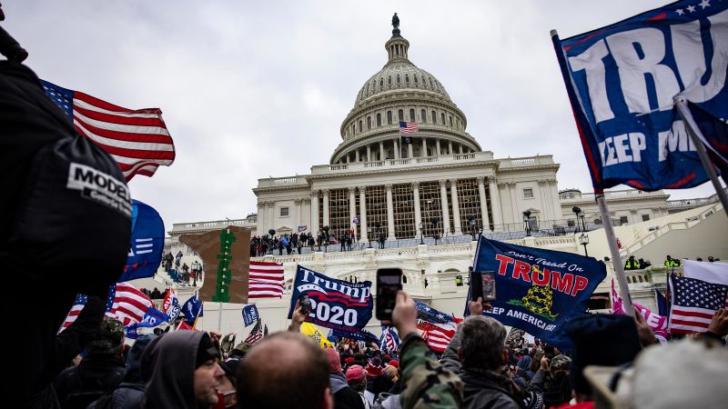 Watchdog Report Clears FBI of Incitement in Jan. 6 Capitol Riot
