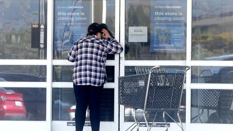 Retail Chains Closing Stores, New Tenants Already Lined Up