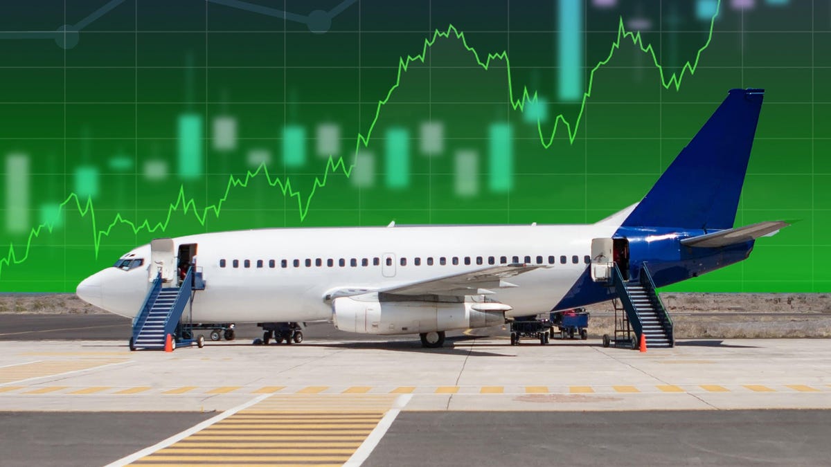 Featured image for Google Flights introduces price guarantee for cheaper airfare.