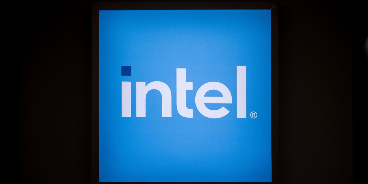 "Intel's Disappointing Guidance Continues to Shake Wall Street Confidence in AI"