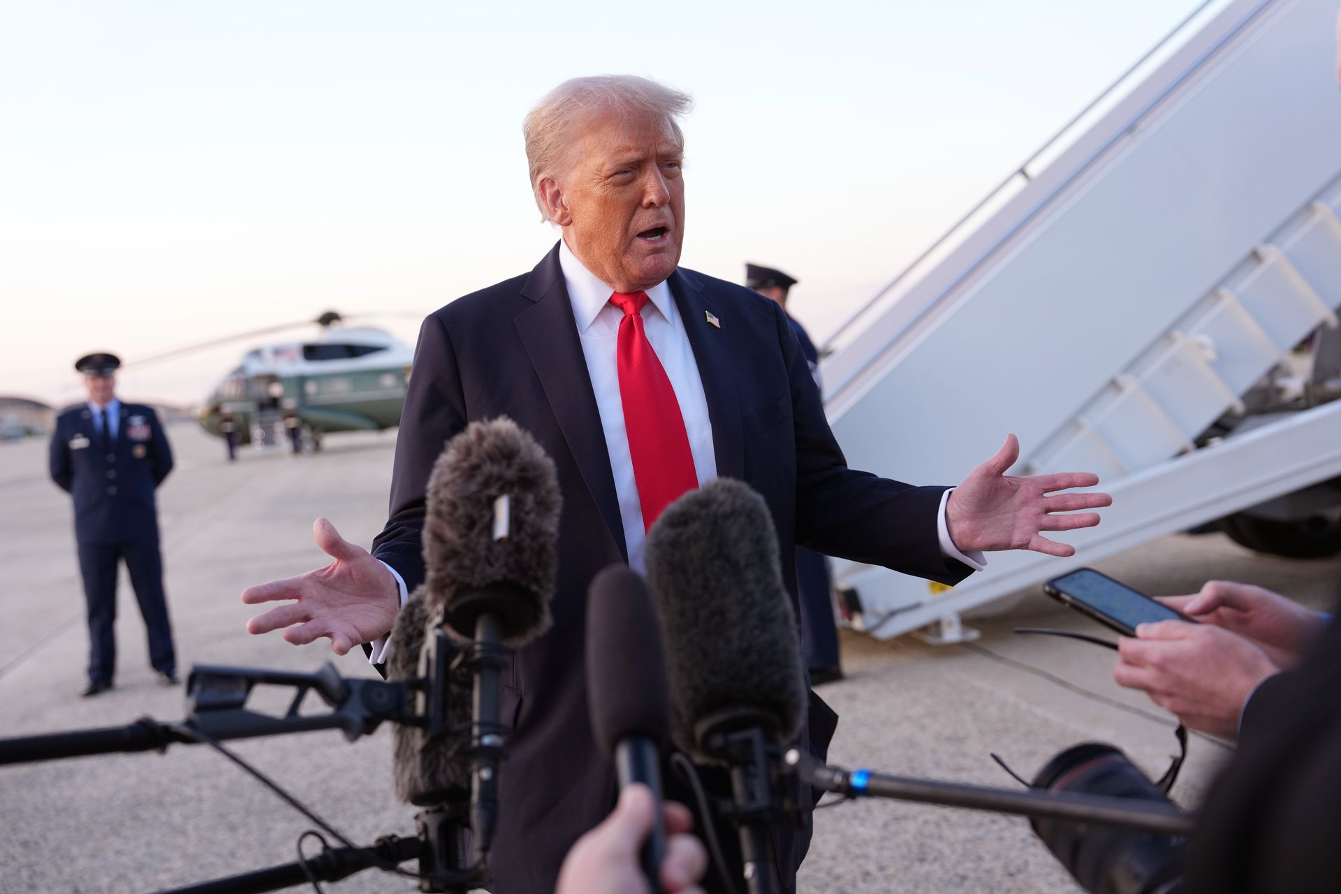 Featured image for Experts puzzled as Trump and Europe consider new Russia sanctions