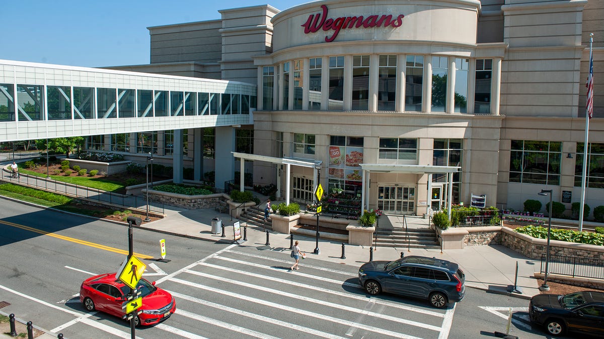 Featured image for Wegmans to Close Natick Store Due to Lack of Customers.