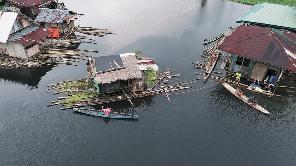 "Floating Homes: Weather-Resilient Living Solutions"