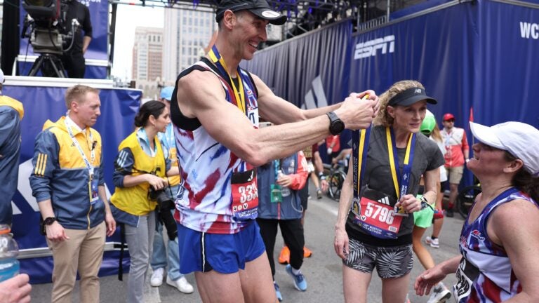 Featured image for "2024 Boston Marathon: Celebrity Finishers and Notable Figures"