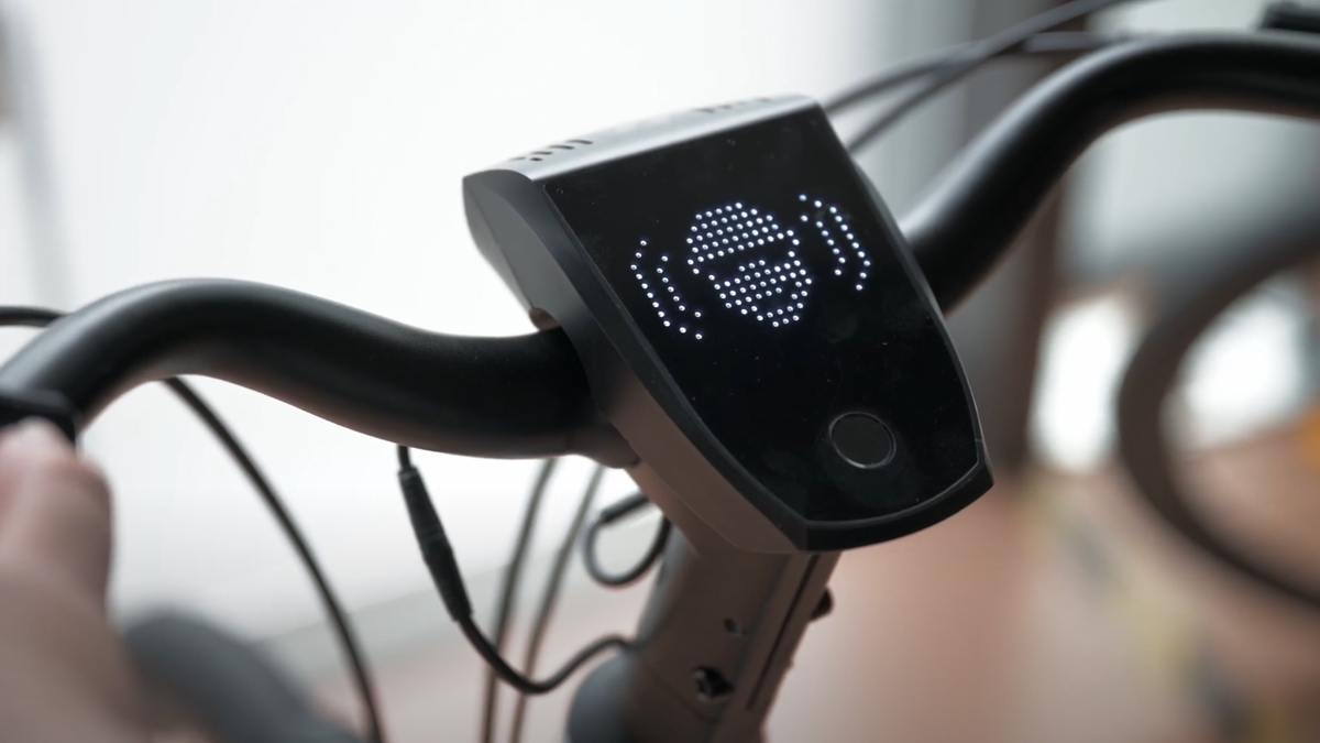 "Urtopia's Chord E-Bike: The Perfect Blend of Smart Technology and Urban Adventure"