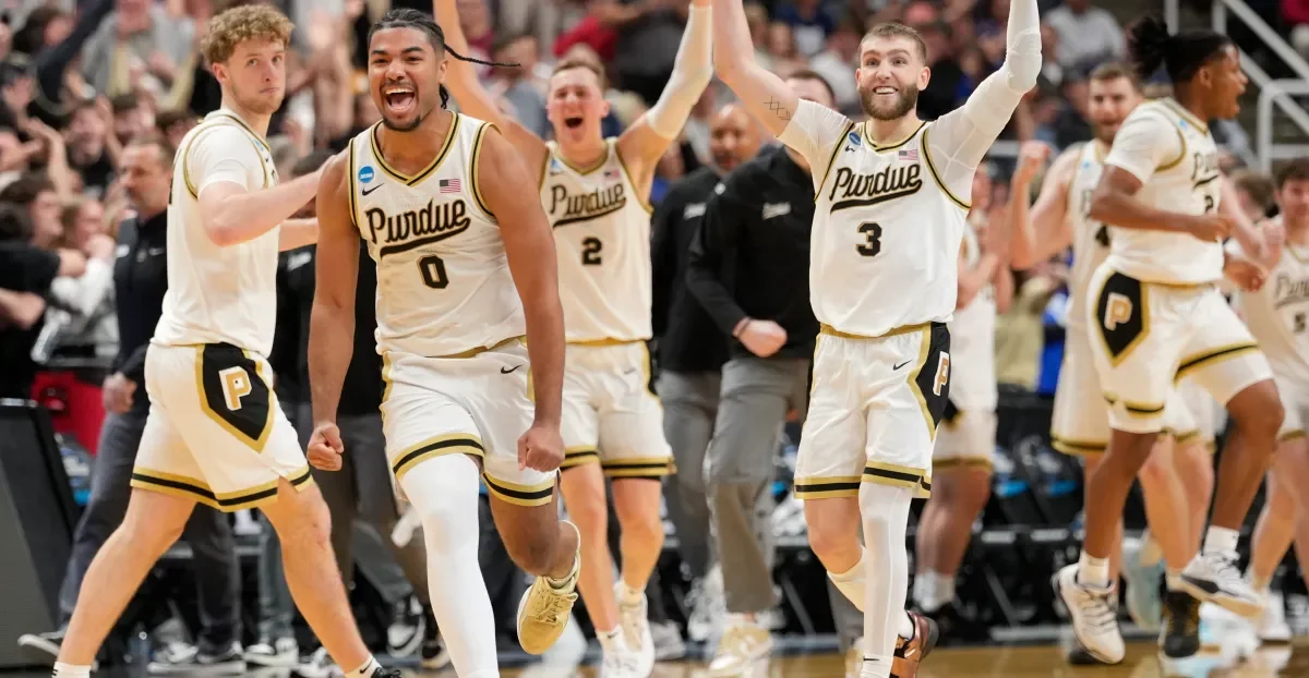 Last-second Tip-In Sparks Purdue Past Texas as Arizona Cruises in Sweet 16