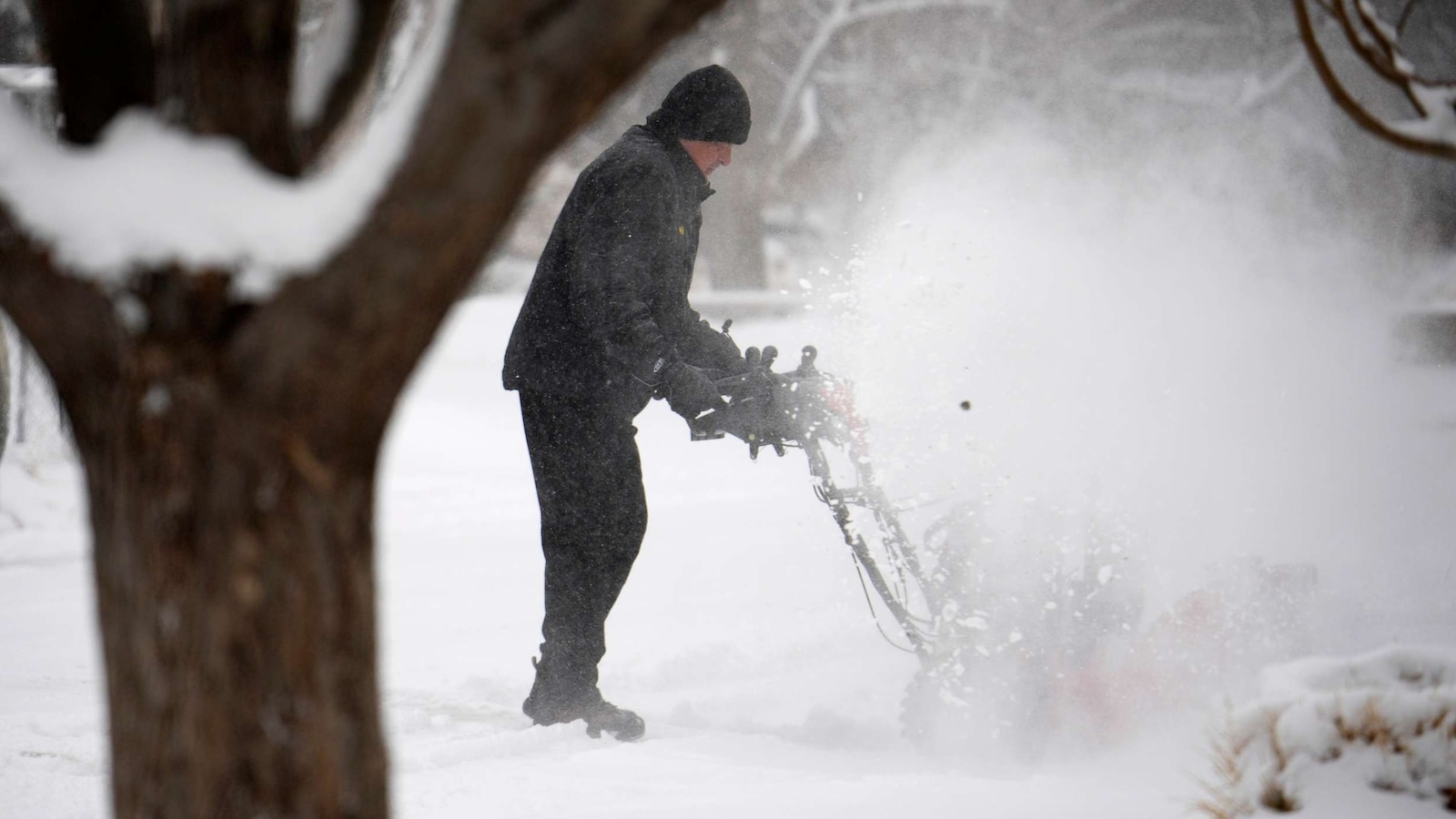 "Denver Braces for Biggest Winter Storm in 3 Years, Airport Warns of Delays"