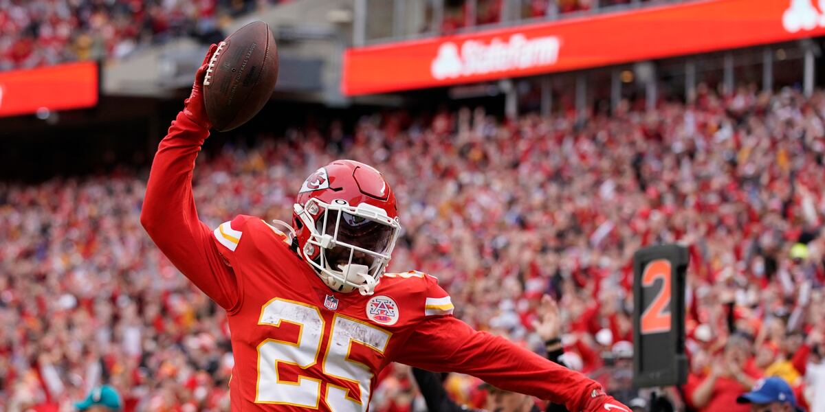 Featured image for "Former LSU Star Clyde Edwards-Helaire Saves Local Teen During Kansas City Shooting"