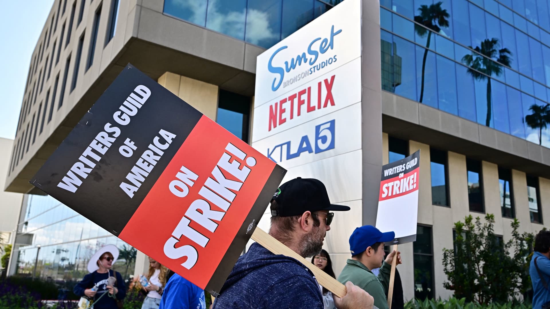 DGA secures contract deal with studios amidst ongoing writers strike.