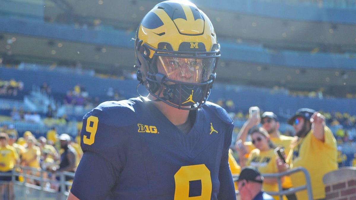 "2024 NFL Draft: QB-Heavy Mock Predicts Patriots' Pick and Lions' Needs"