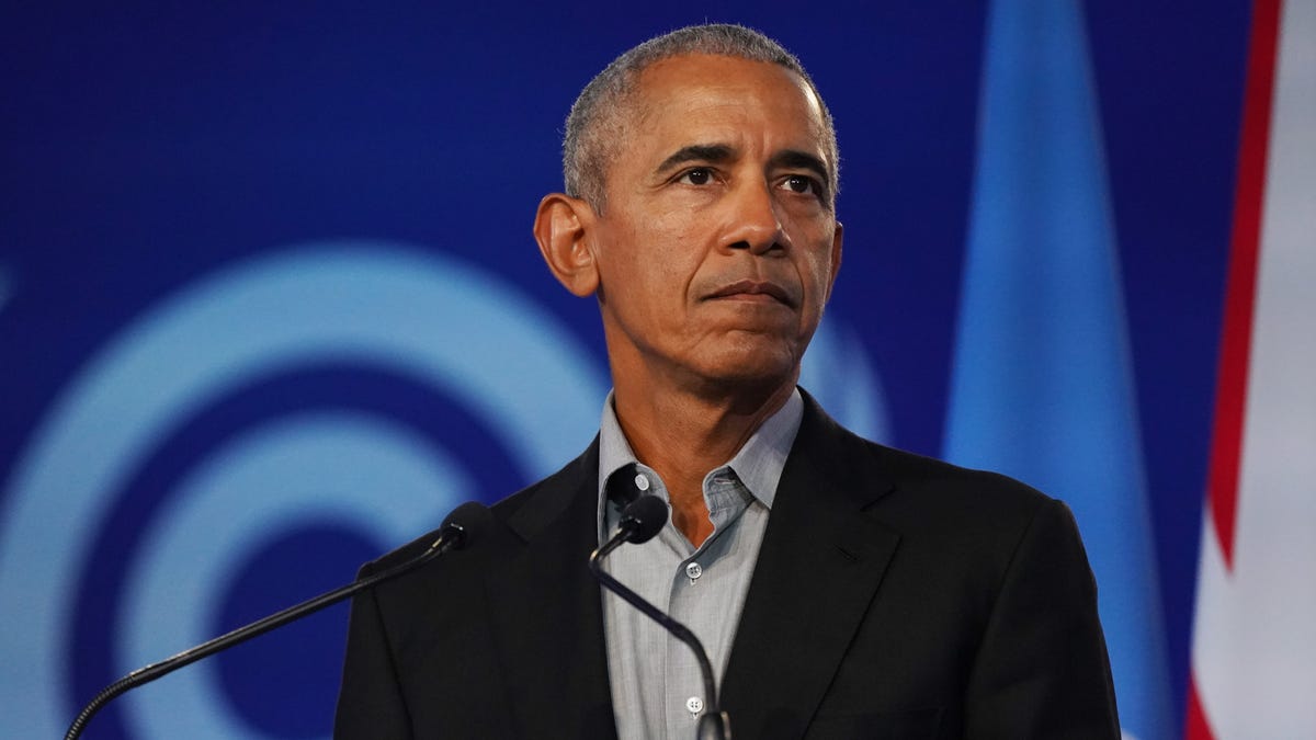 Obama calls for reshaping public attitudes towards gun ownership in America.