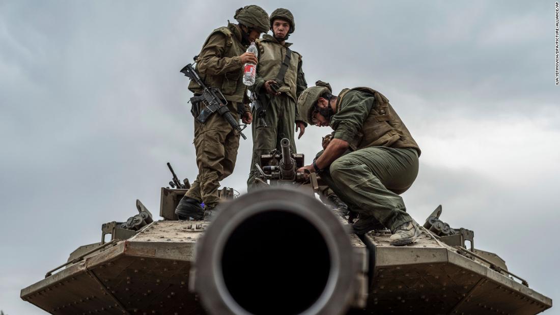 "Israel-Hamas Conflict Escalates: Live Updates and Threats of Hostage Executions"