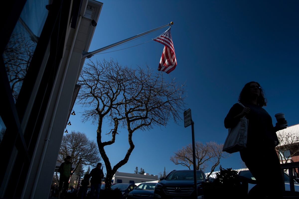 Featured image for Small US Businesses Struggle for Credit Amid SVB Collapse Fallout