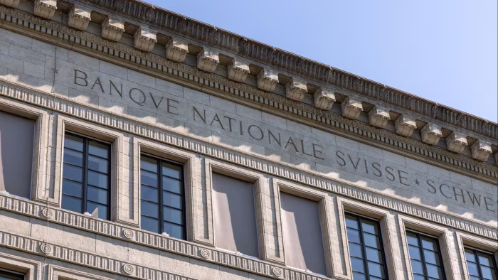 Featured image for Swiss Central Bank and Europe Implement Zero Interest Rate Policies Amid Global Uncertainty