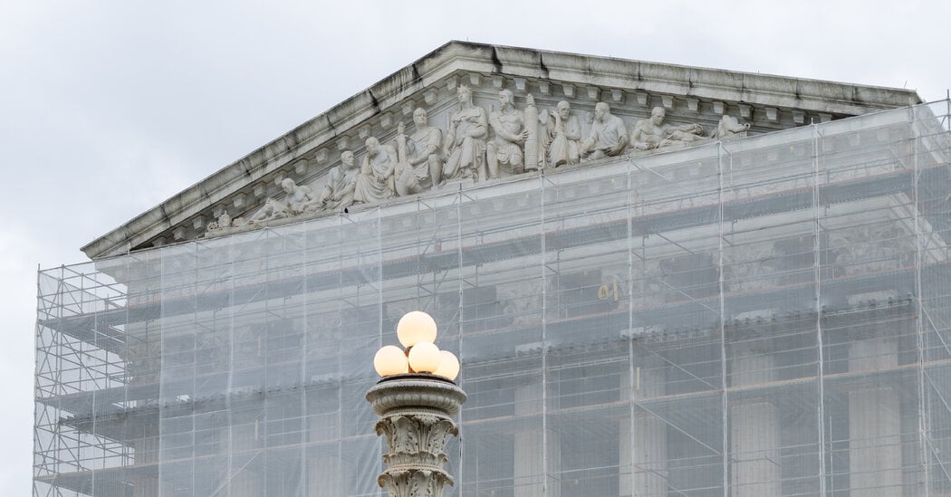 Featured image for Supreme Court to Review Republican Challenge on Campaign Spending Limits